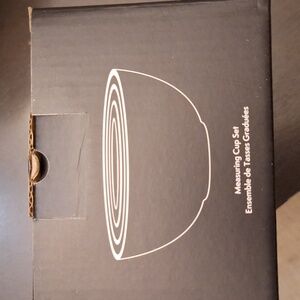 New in Box Greg Natale Ceramic Measuring Cup Set Light Green